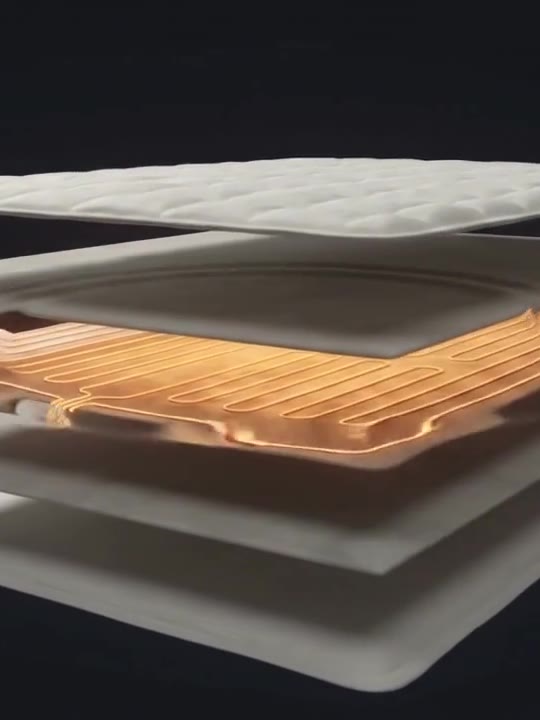 Litual's five layers drawn apart: cloud sheet, cloud chamber, far-infrared vein, cloud chamber, airy sheet